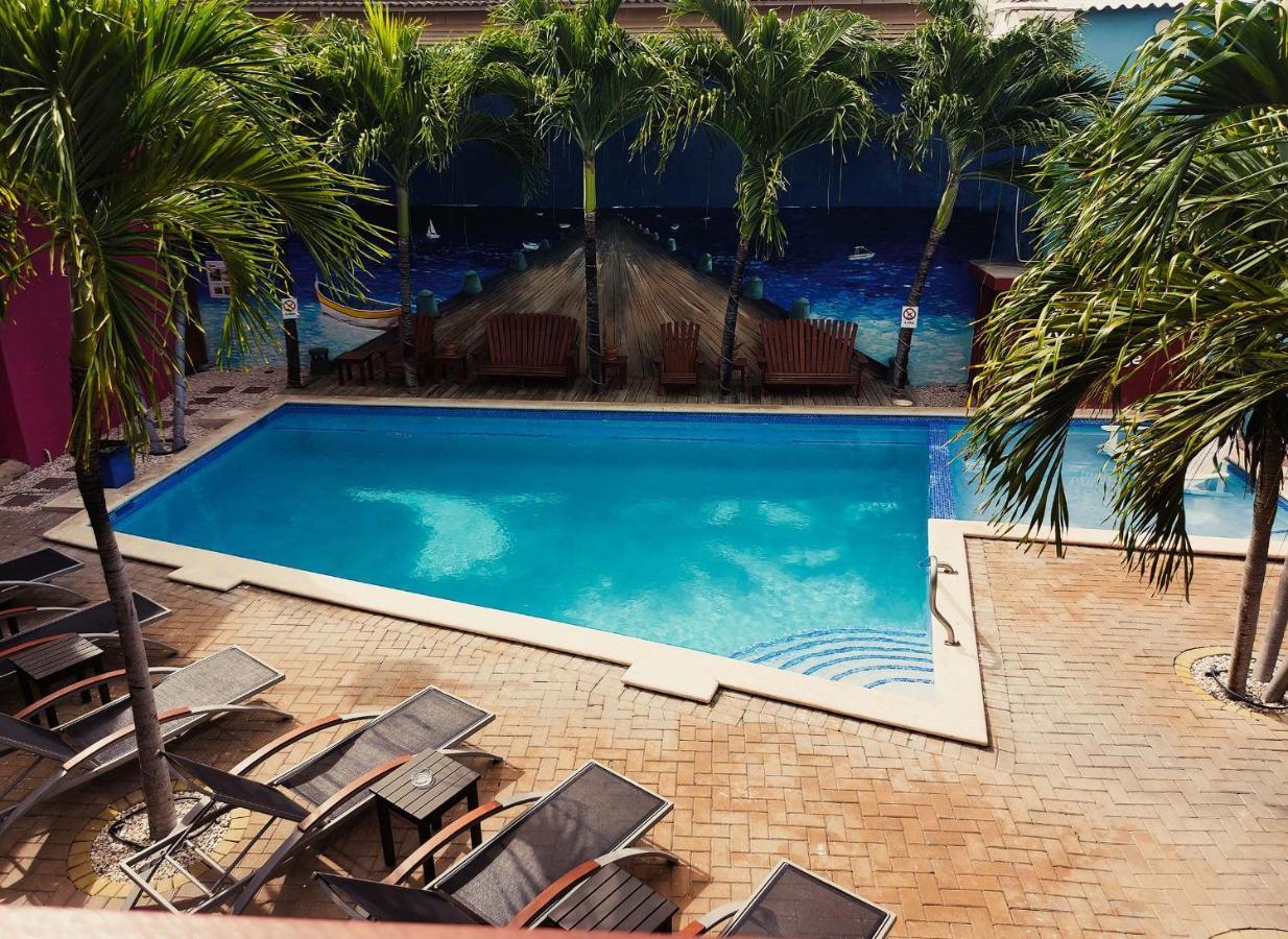 First Curacao Hostel Willemstad Exterior foto