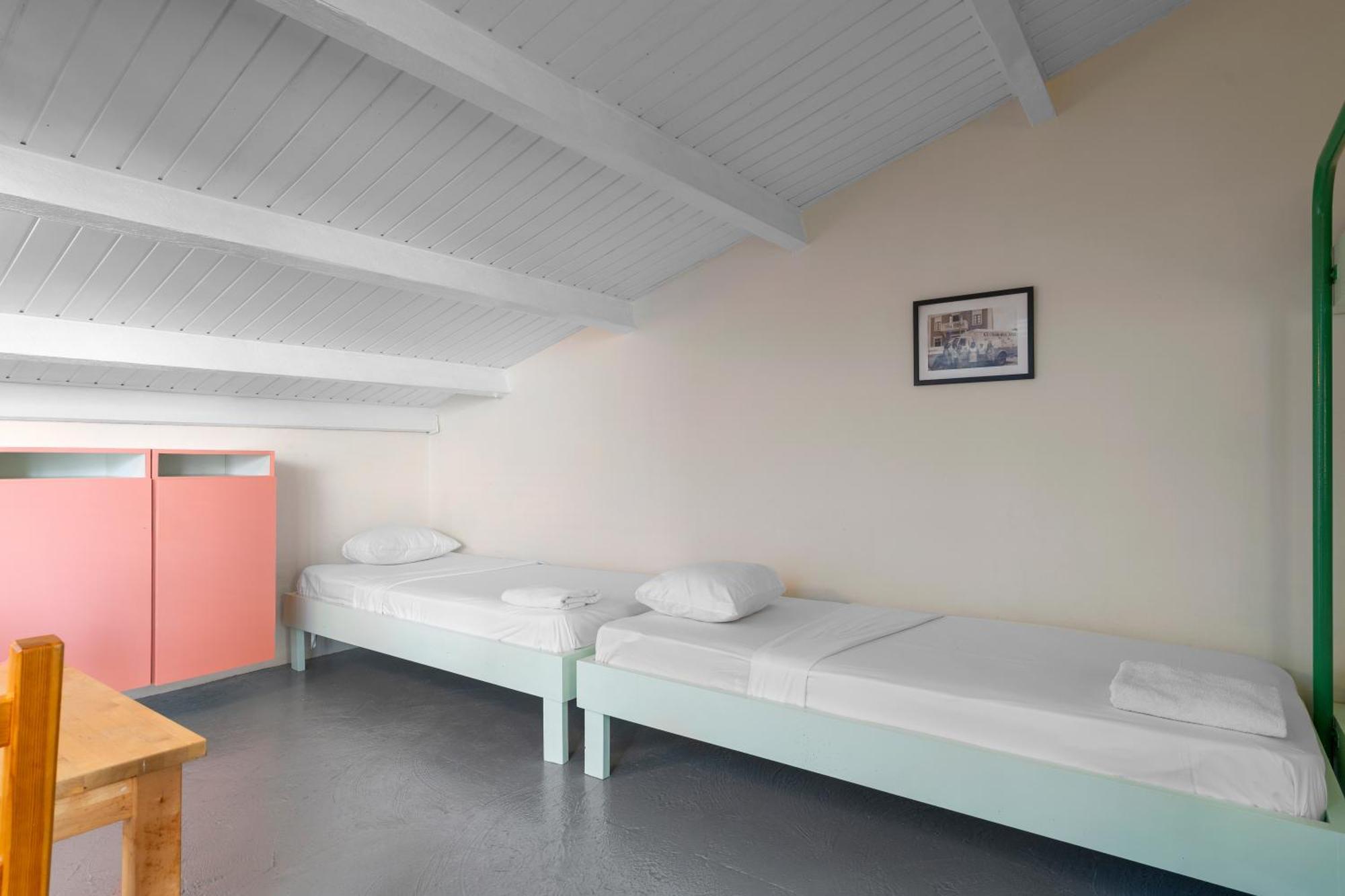 First Curacao Hostel Willemstad Exterior foto
