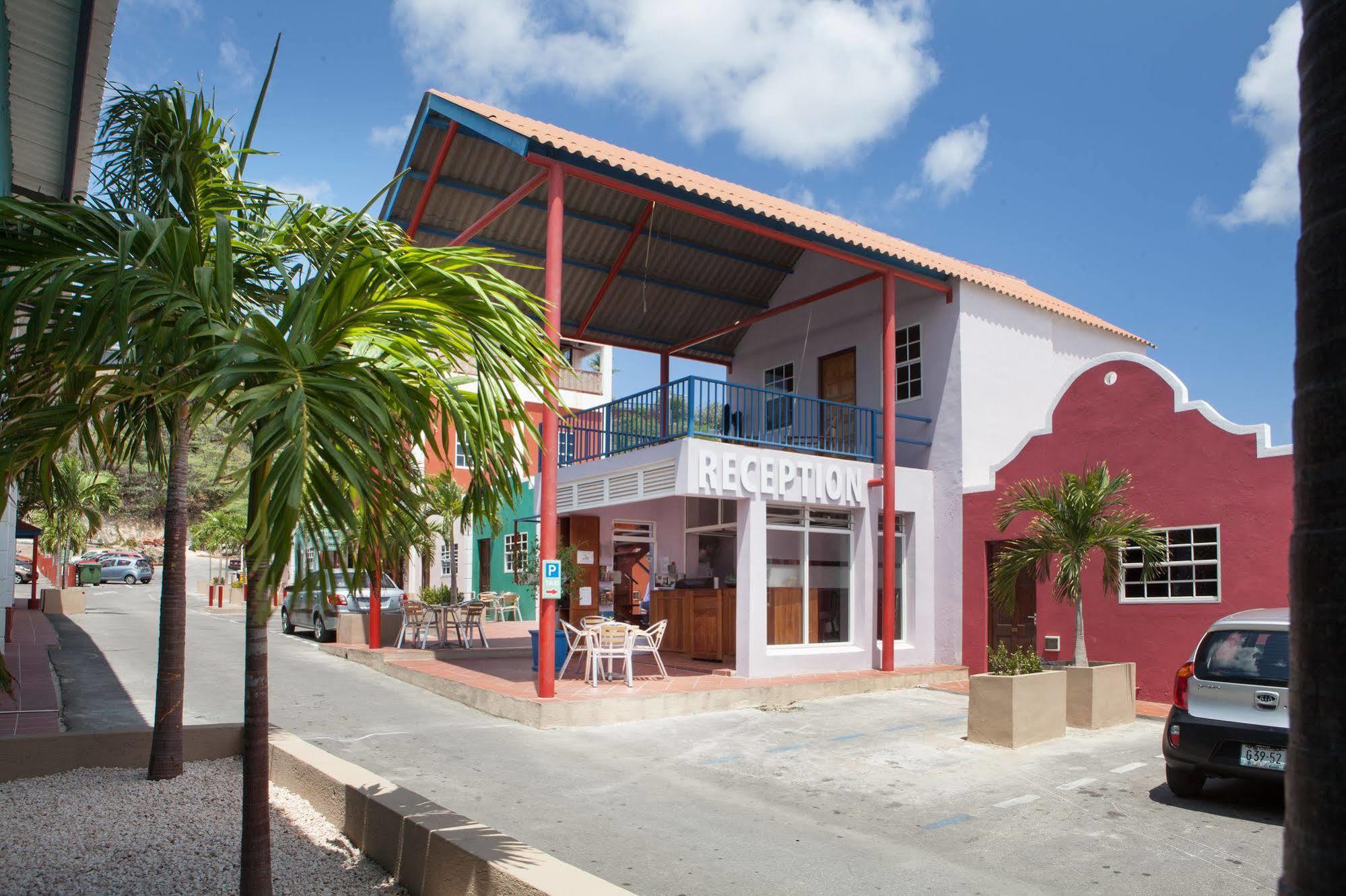 First Curacao Hostel Willemstad Exterior foto